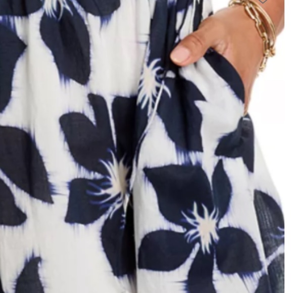 NWT Velvet by Graham & Spencer Hazel Mini Dress Size S - Picture 5 of 10